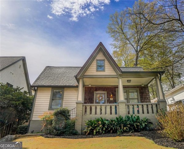 1315 Sylvan Circle Brookhaven - main photo