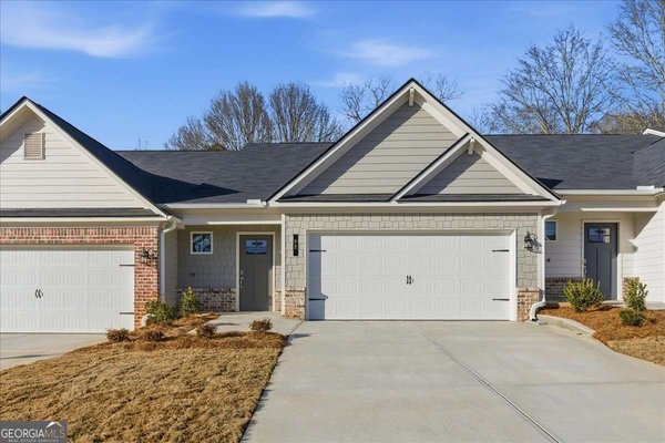 32 Silver Leaf Lane, Dawsonville
