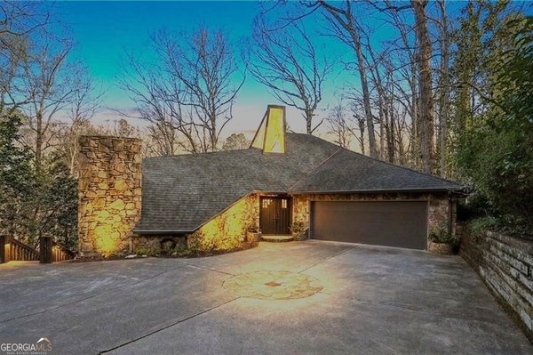 562 Pine Valley Road Marietta