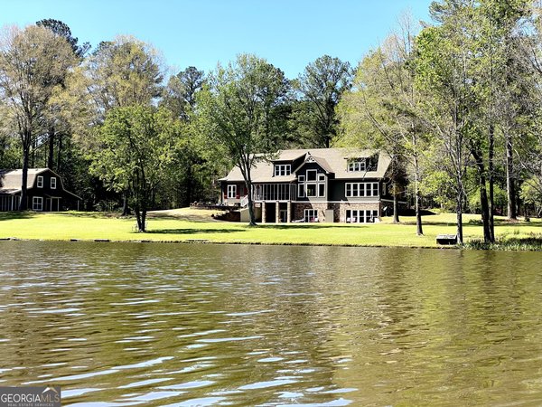 75 Mikes Lane, Sharpsburg