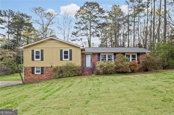 2942 Cynthia Court, Marietta