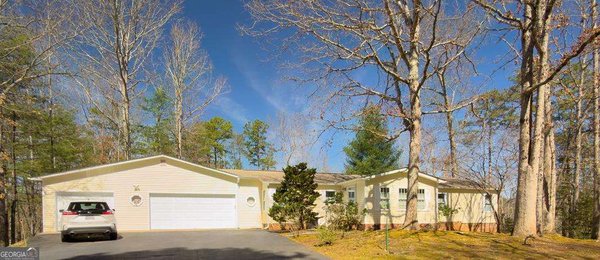 218 Rocky Circle, Blairsville