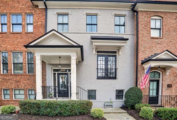 322 Suwanee Avenue, Suwanee