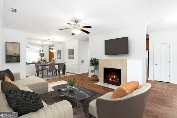 205 Streamside Drive Roswell