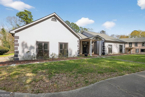 2320 Copper Trail Lane, Buford