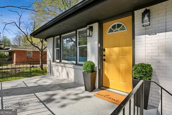 1767 Lynn Lane, Decatur