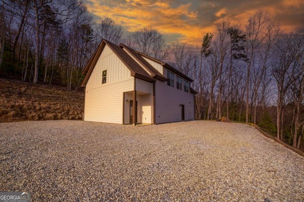 802 Mull Valley Road, Morganton