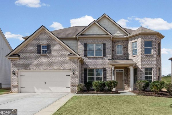 5470 Mirror Lake Drive, Cumming