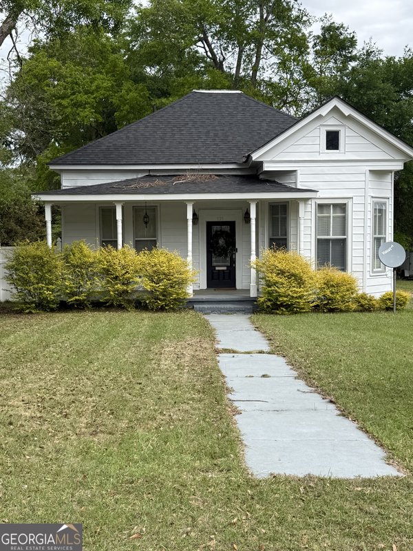 125 CREIGHTON Eastman