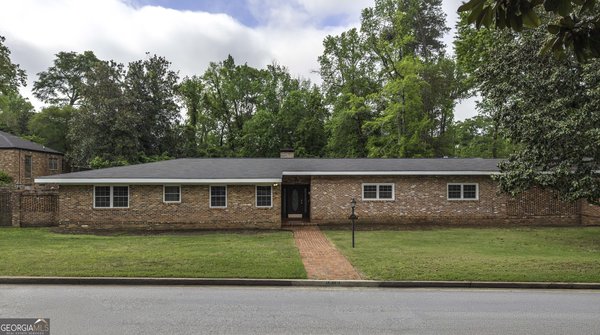 1918 Country Club Road Columbus