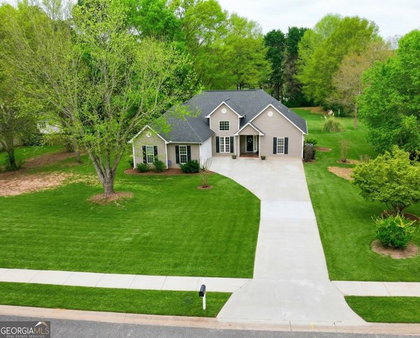 70 Mosswood Court Newnan