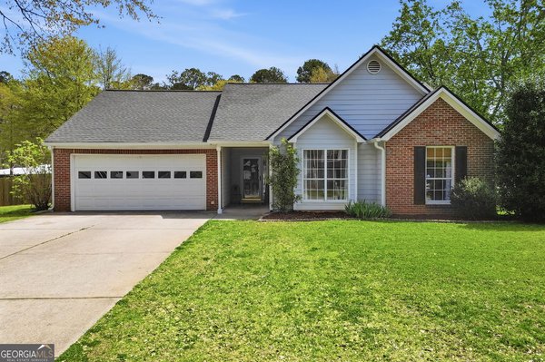 1001 Marina Trace Drive, Acworth