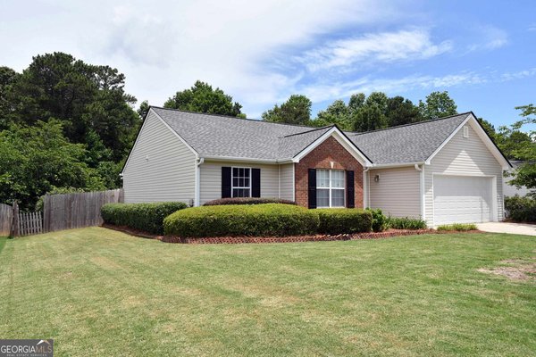 6285 Huntcliff Drive, Flowery Branch