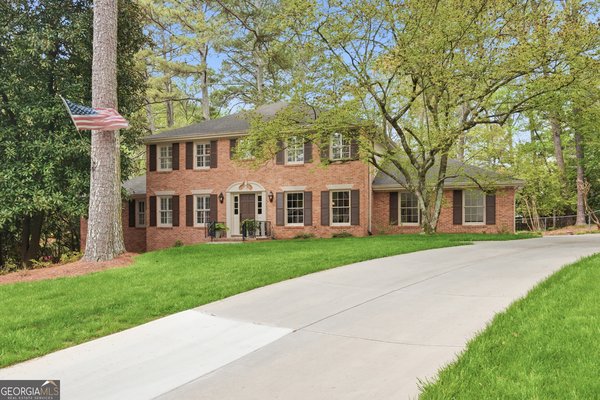 5465 Trowbridge Drive, Dunwoody