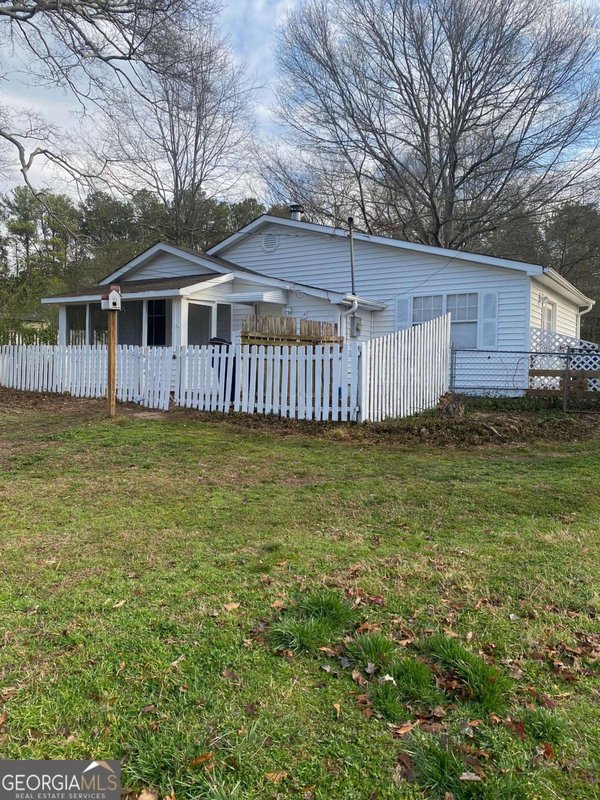 238 Dallas Street, Hiram