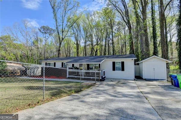 551 Oak Hills Road, Mableton