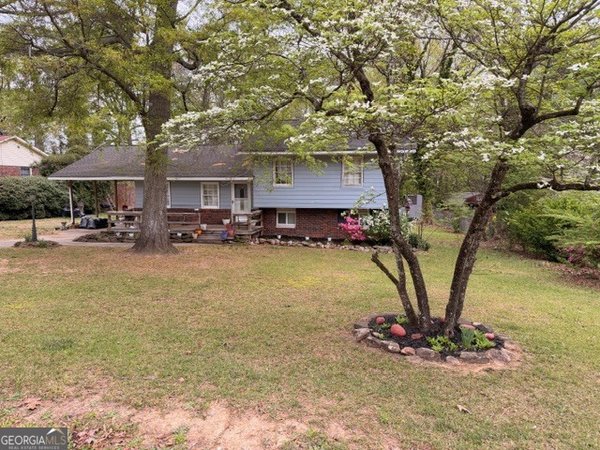 1262 Robinwood Lane, Elberton