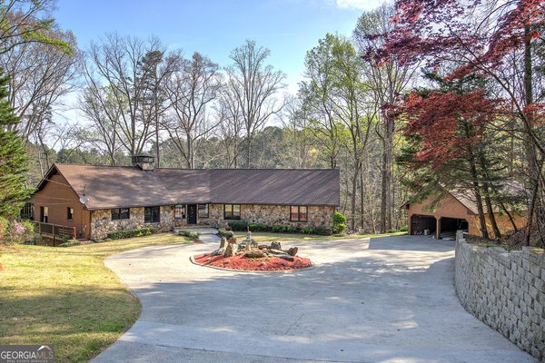 75 Star Wars Path, Dallas