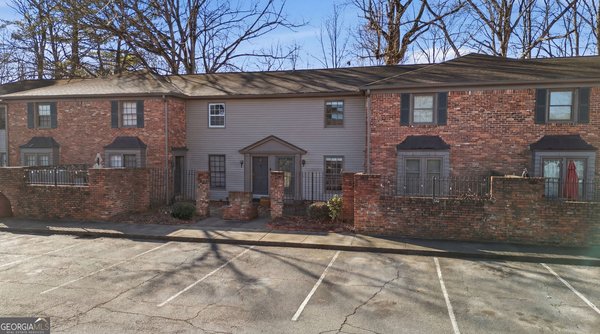 3083 Colonial Way Atlanta