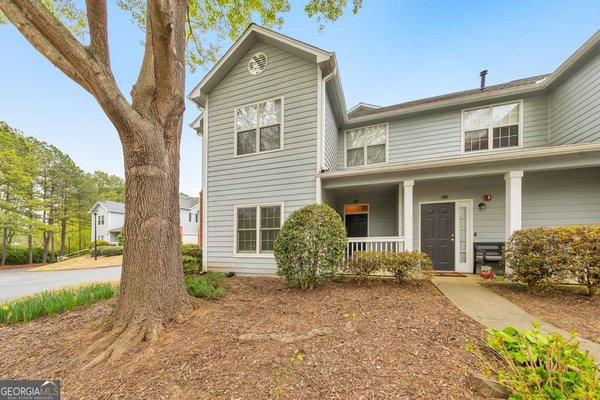 1002 Vinings Forest Lane, Smyrna