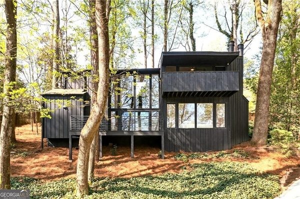 5020 Vallo Vista Court, Atlanta