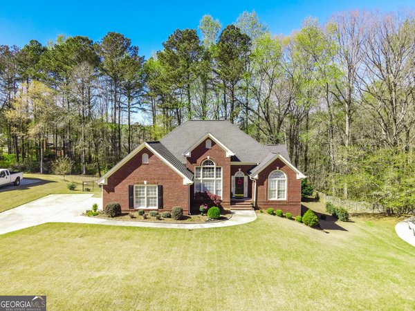 909 Old Barker Place, Loganville