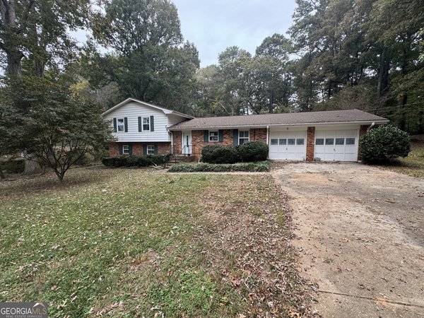 2153 Kings Forest Drive Conyers