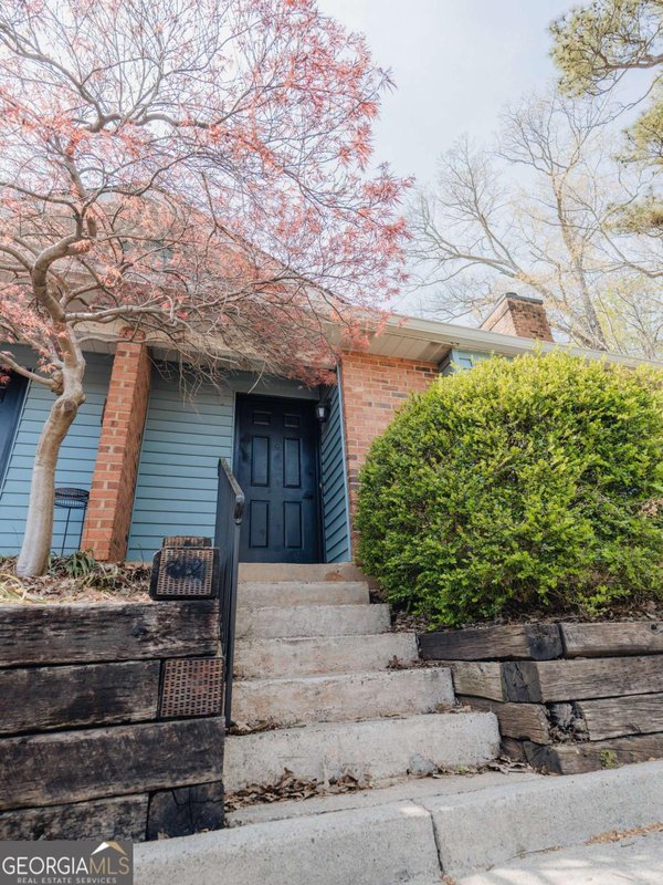 1195 Minhinette Drive Roswell