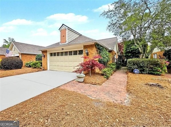 29 Lake Villa Drive Roswell