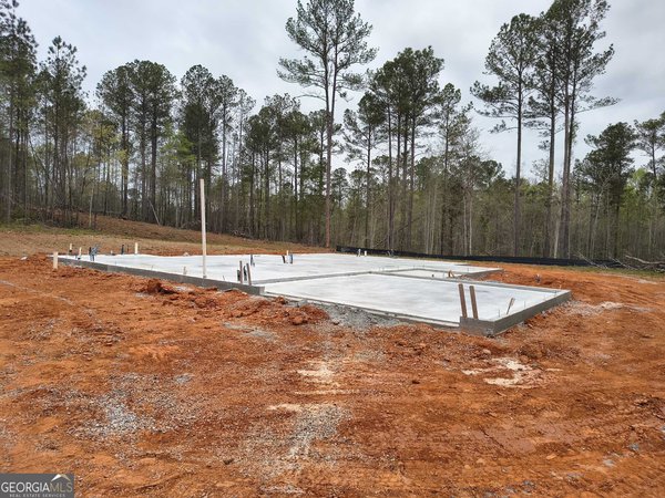 6197 Rocky Mount Road, Greenville