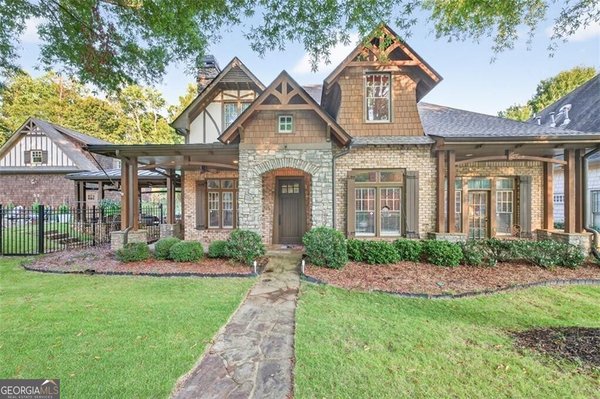 5829 Swinging Gate Road Gainesville