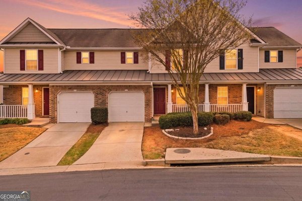 222 Fox Creek Boulevard, Woodstock