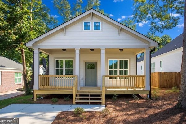 1041 White Oak Avenue, Atlanta