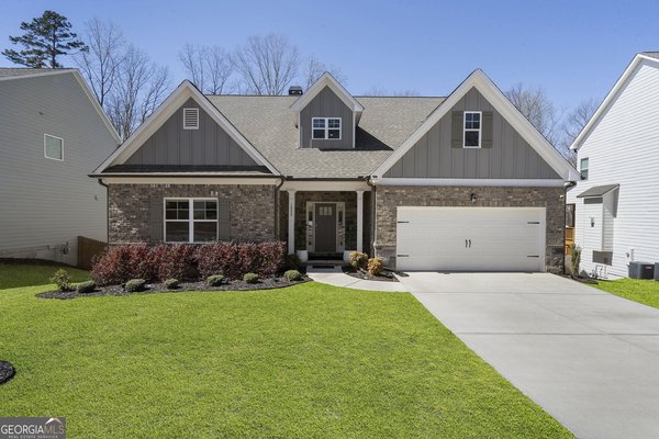 1880 Grand Lanier Drive, Buford