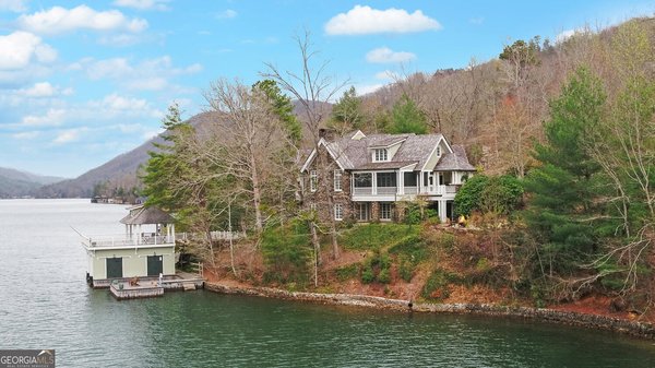 1810 Murray Cove Road, Tiger