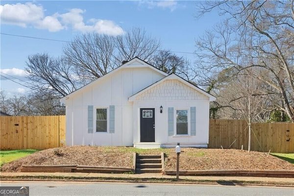 130 South Avenue Marietta