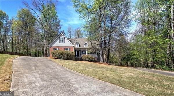 10 Carriage Lane, Cartersville