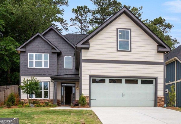 2432 Whites Ridge, Decatur