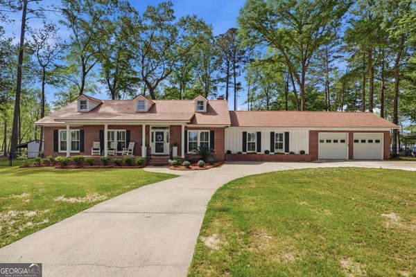 1044 Lewis Mill Lake Road, Vienna