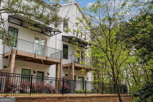 2004 Oak Lane, Atlanta