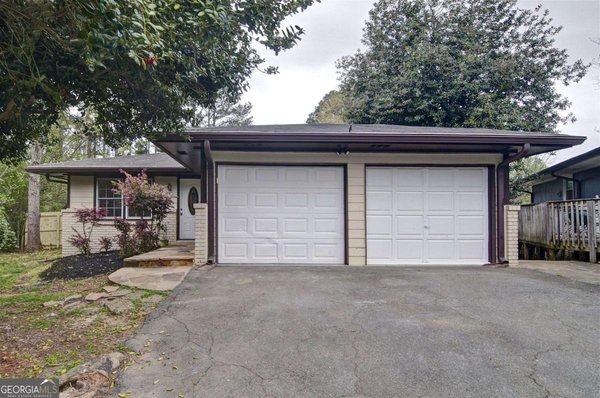 2890 Lakemont Place Marietta