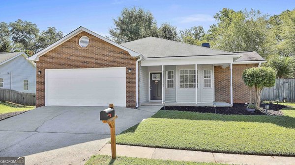 170 Landing Drive Fayetteville