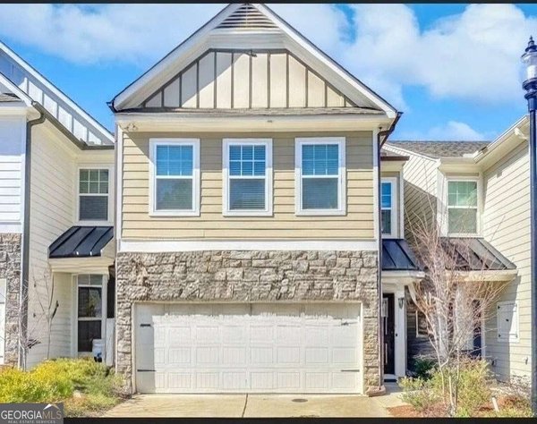 532 Ruths Drive, Woodstock