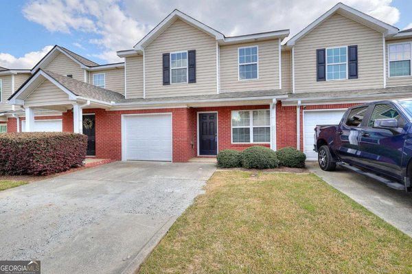 453 Tara Commons Circle, Loganville