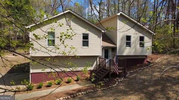 905 Lebanon Place, Woodstock