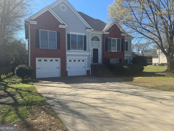4 Stonehenge Court, Cartersville