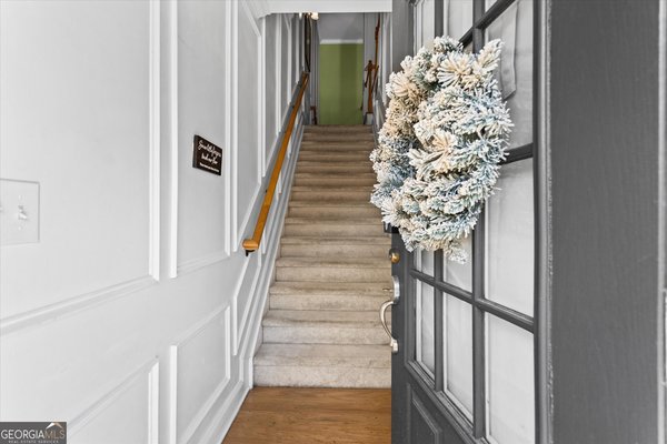 284 Blue Pointe Court Suwanee