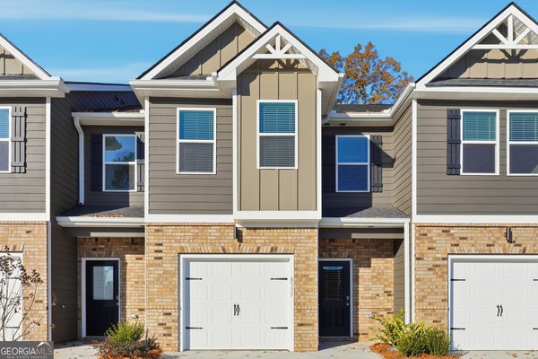 8395 Columbia Court, Palmetto