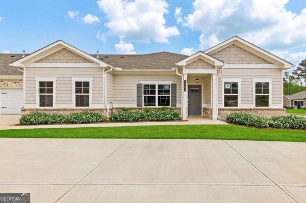 3908 SHELLEYDALE Drive Powder Springs