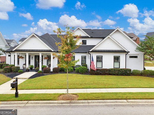 5634 Autumn Flame Drive, Braselton